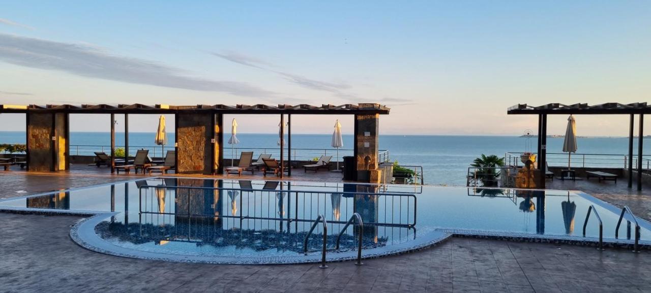 Dolce Vita II Waterfront Sunset Sea View Luxury Apartament Szveti Vlasz Kültér fotó